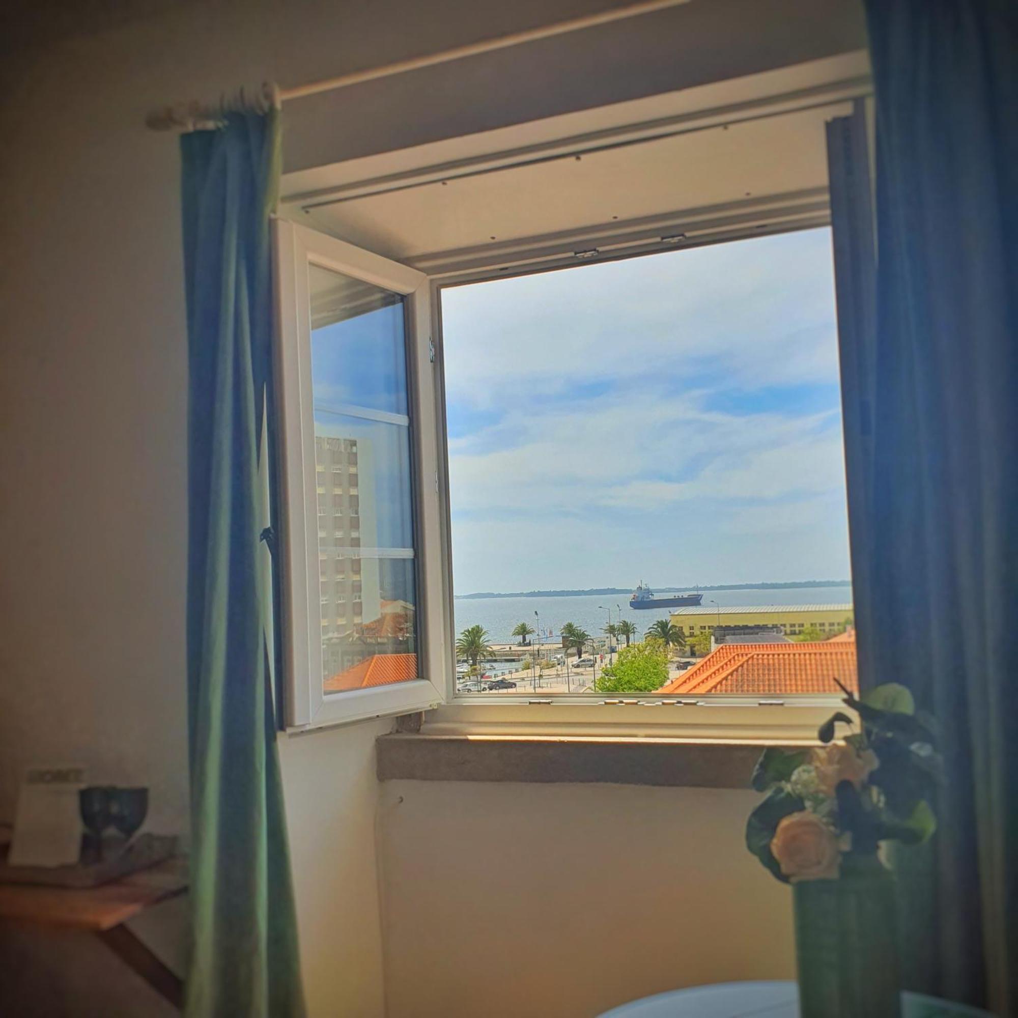 שטובל Alojamentos Vista Mar-Luisa Todi מראה חיצוני תמונה